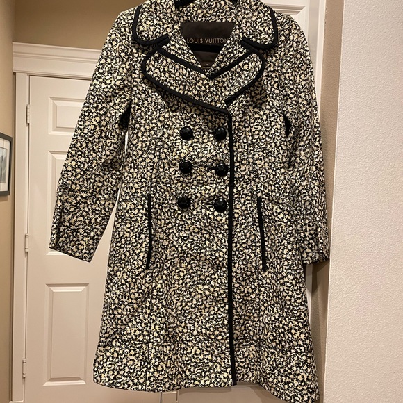 Louis Vuitton 2011 Runway Yellow Black & White Floral Print Coat Women’s Size 36 - Picture 6 of 8